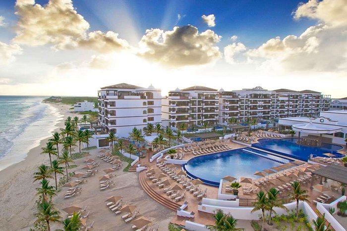 Grand Residences Riviera Cancun, a Registry Collection Hotel 